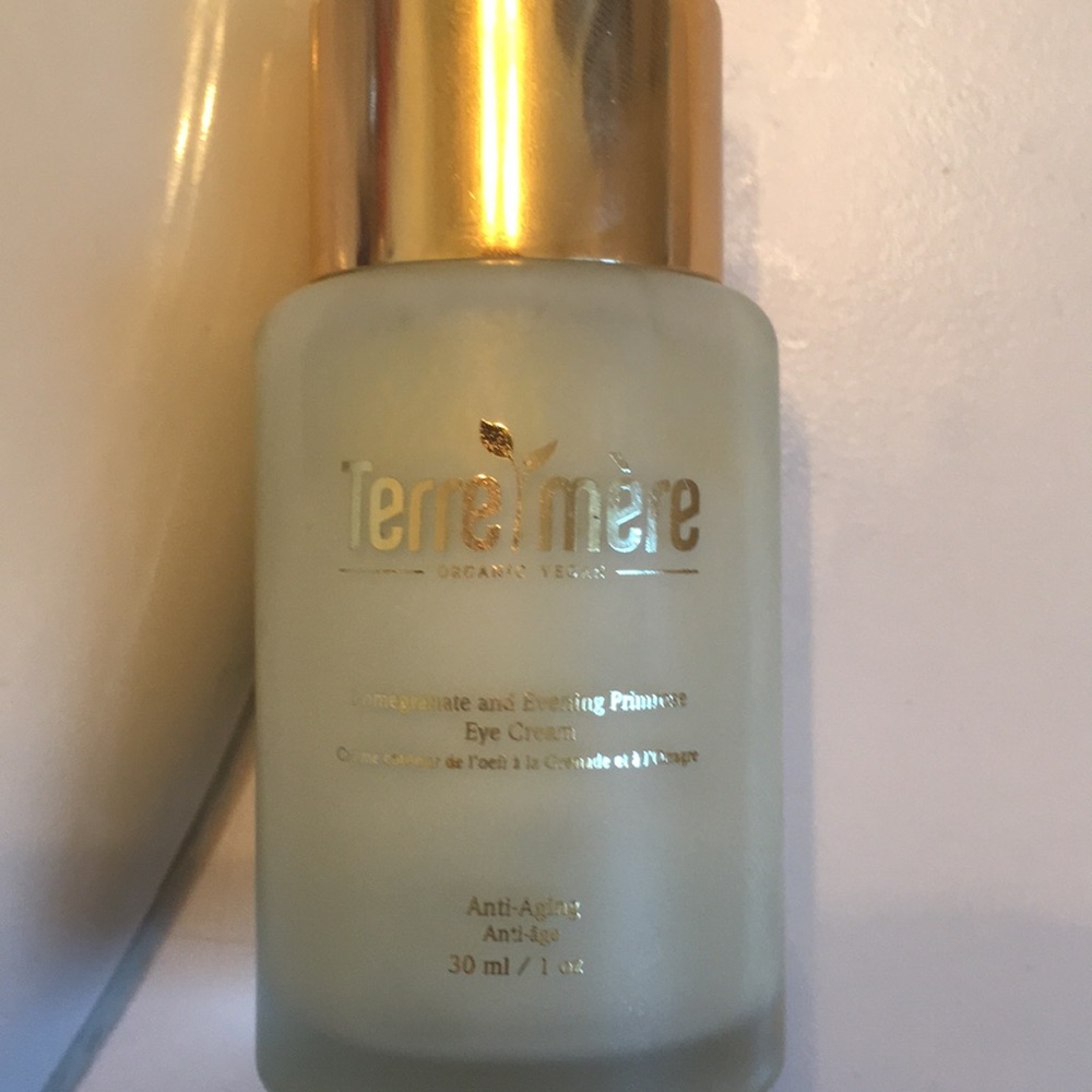 Terre mere eye cream